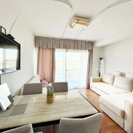Апартаменты Napa Blue Apartment, Xxl Pool,in Hearth Of Айя-Напа