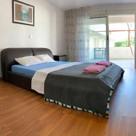 Апартаменты Napa Blue Apartment, Xxl Pool,in Hearth Of Айя-Напа